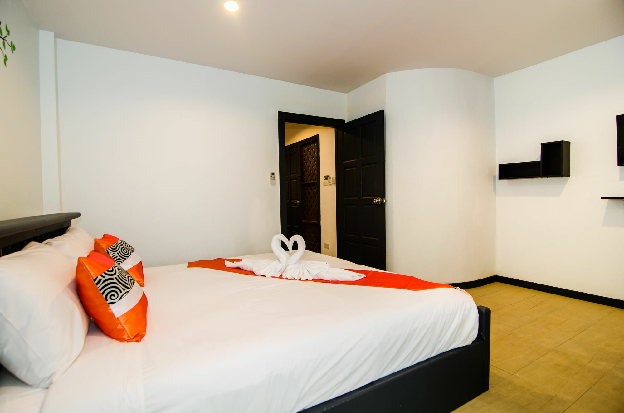 Colora Hotel Patong Phuket المظهر الخارجي الصورة