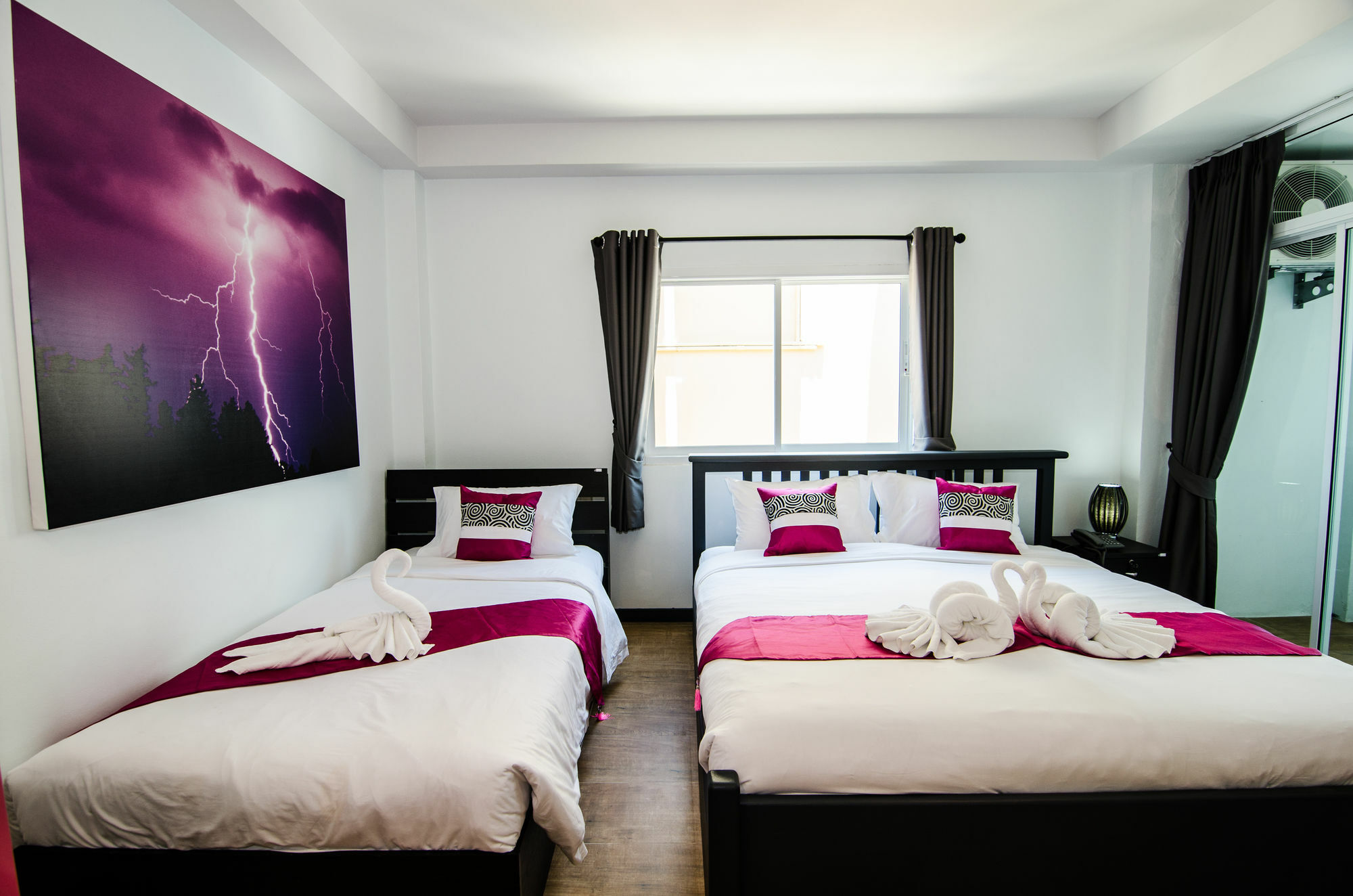 Colora Hotel Patong Phuket المظهر الخارجي الصورة